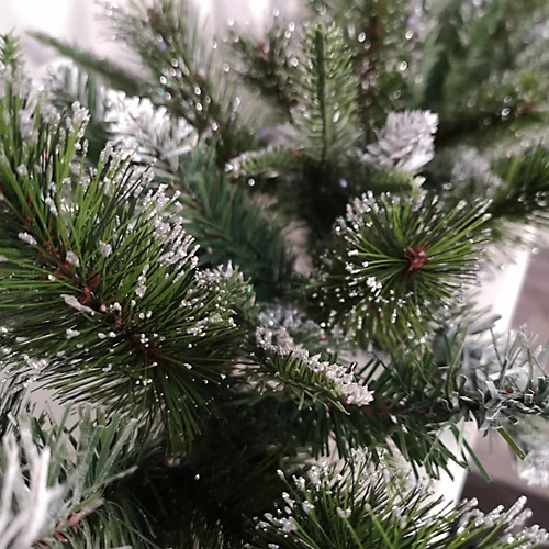 1.8m Premier Christmas Artificial Fairmont Fir Snow Tipped Plain Green Garland 3 1.8m Premier Christmas Artificial Fairmont Fir Snow Tipped Plain Green Garland - Image 3