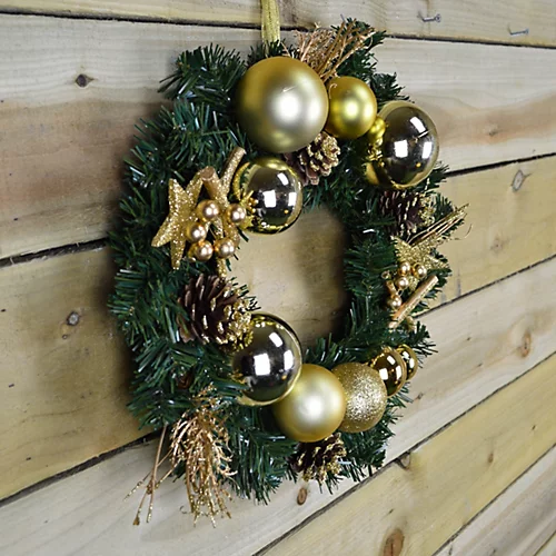 40cm Christmas Decoration Wreath With Stars, Pine Cones And Gold Baubles 4 40cm Christmas Decoration Wreath With Stars, Pine Cones And Gold Baubles - Image 4