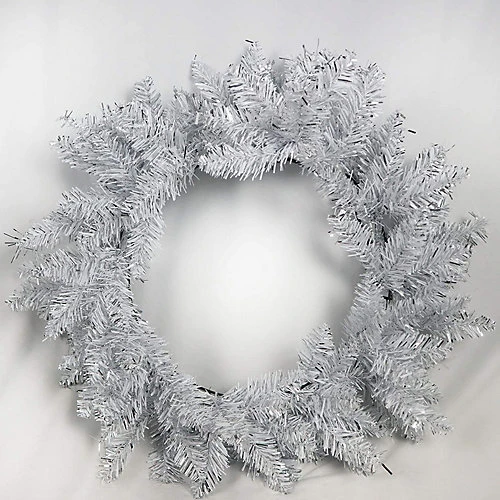 55cm Imperial Pine White Heart Christmas Wreath 3 55cm Imperial Pine White Heart Christmas Wreath - Image 3