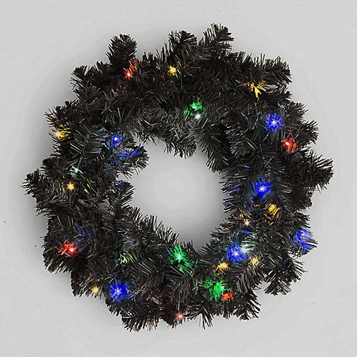 55cm Prelit Alaskan Pine Black Christmas Wreath 3 55cm Prelit Alaskan Pine Black Christmas Wreath - Image 3