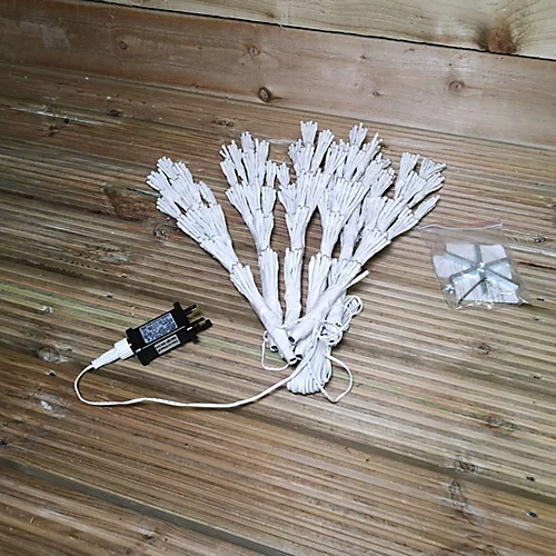 90cm Premier White Starburst Snowflake Christmas Decoration With Twinkling LEDs In Multicoloured 2 90cm Premier White Starburst Snowflake Christmas Decoration With Twinkling LEDs In Multicoloured - Image 2