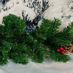 Artificial Christmas Garland Red Berry & Pine Cones Green Garland 2.7M