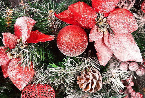 Best Artificial Christmas 60cm Frosted Wreath LED Lights 2 Best Artificial Christmas 60cm Frosted Wreath LED Lights - Image 2