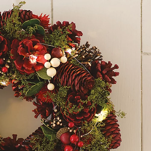 Bloom LED Victorian Christmas Wreath With Moss, Pinecone & Berries - Home Festive Xmas Decoration - Measures 25cm Diameter 2 Bloom LED Victorian Christmas Wreath With Moss, Pinecone & Berries - Home Festive Xmas Decoration - Measures 25cm Diameter - Image 2