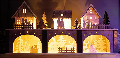 Christmas Battery Powered Wooden Light Up Festive Scene Ornament- Large 4 Christmas Battery Powered Wooden Light Up Festive Scene Ornament- Large - Image 4