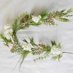 Golden Berries Green Christmas Christmas Garland 3 Golden Berries Green Christmas Christmas Garland -Deals Christmas Decor Store golden berries green christmas christmas garland5056141023748 02c MP