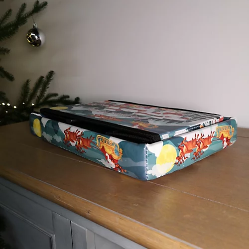 H20 X 35 X 23cm Flat Pack Christmas Eve Box With Padded Lid And Snow Scene Design 2 H20 X 35 X 23cm Flat Pack Christmas Eve Box With Padded Lid And Snow Scene Design - Image 2