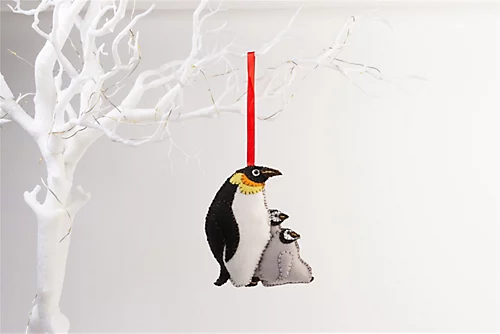 Handmade Felt Penguin And Chicks Christmas Tree Hanging Decoration - 12 Cm 2 Handmade Felt Penguin And Chicks Christmas Tree Hanging Decoration - 12 Cm - Image 2