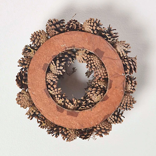 Homescapes Frosted Pinecone Christmas Wreath 4 Homescapes Frosted Pinecone Christmas Wreath - Image 4