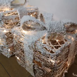 Kaemingk Christmas Set Of 3 Wicker Parcels Snow Effect With LED Lights & Timer Function Battery Operated 6 Kaemingk Christmas Set Of 3 Wicker Parcels Snow Effect With LED Lights & Timer Function Battery Operated -Deals Christmas Decor Store kaemingk christmas set of 3 wicker parcels snow effect with led lights timer function battery operated5056589198589 03c MP