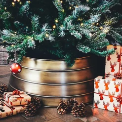 Metal Christmas Tree Skirt Gold H26cm W67cm -Deals Christmas Decor Store metal christmas tree skirt gold h26cm w67cm5055352833917 03c MP