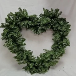 Plain Heart Christmas Door Wreath Large Artificial Door Decoration 50cm 528 Tips -Deals Christmas Decor Store plain heart christmas door wreath large artificial door decoration 50cm 528 tips8717427613813 03c MP
