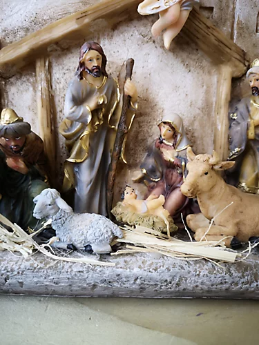 Premier 27x32cm Polyresin Holy City Christmas Nativity Scene 2 Premier 27x32cm Polyresin Holy City Christmas Nativity Scene - Image 2