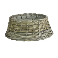 Red Hamper RA013 Rattan Large Christmas Tree Skirt -Deals Christmas Decor Store red hamper ra013 rattan large christmas tree skirt5060549805332 04c MP