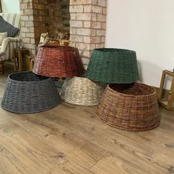 Samuel Alexander 58cm X 26cm Medium Natural Wicker Christmas Tree Skirt -Deals Christmas Decor Store samuel alexander 58cm x 26cm medium natural wicker christmas tree skirt5056589188023 03c MP