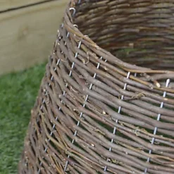 Samuel Alexander 58cm X 26cm Medium Willow Christmas Tree Skirt - Natural Brown -Deals Christmas Decor Store samuel alexander 58cm x 26cm medium willow christmas tree skirt natural brown5056589188511 04c MP