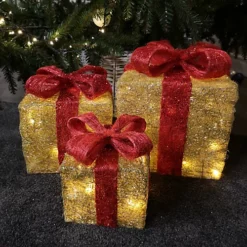 Set Of 3 LED Battery Powered Light Up Christmas Present Boxes In Gold & Red