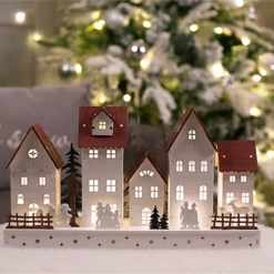 St Helens Home And Garden Battery Powered Wooden Light Up LED Festive Christmas Scene Ornament