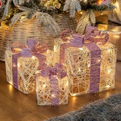 The Christmas Workshop 70839 Set Of 3 Light-Up Christmas Boxes With 65 LED's & Pink Bow 7 The Christmas Workshop 70839 Set Of 3 Light-Up Christmas Boxes With 65 LED's & Pink Bow -Deals Christmas Decor Store the christmas workshop 70839 set of 3 light up christmas boxes with 65 led s pink bow5025301708399 04c MP
