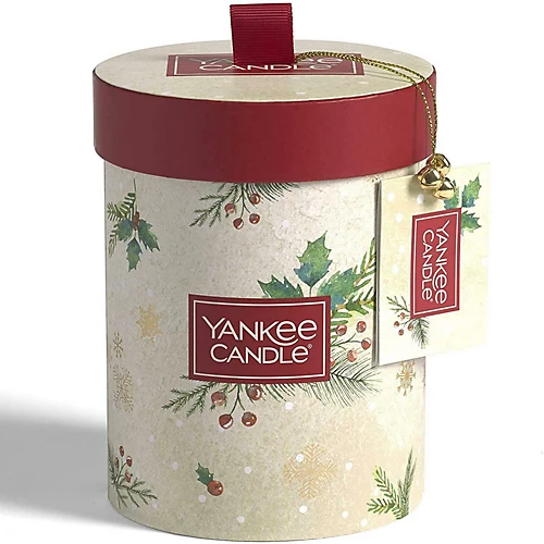 Yankee Candle Christmas Scented Fragrance Unwrap The Magic Medium Jar Gift Set 2 Yankee Candle Christmas Scented Fragrance Unwrap The Magic Medium Jar Gift Set - Image 2