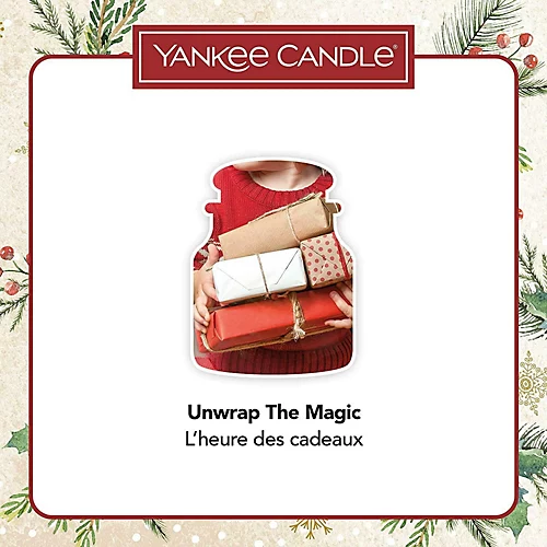 Yankee Candle Christmas Scented Fragrance Unwrap The Magic Medium Jar Gift Set 3 Yankee Candle Christmas Scented Fragrance Unwrap The Magic Medium Jar Gift Set - Image 3